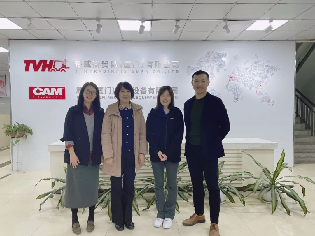 工程机械工业协会工业车辆分会秘书长一行到访 pg国际 帝威衡